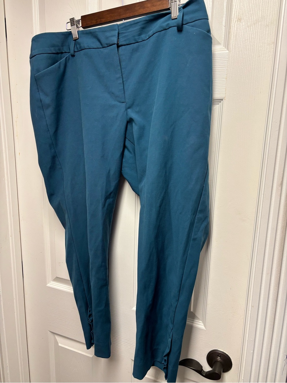 Talbot’s Teal Capri Pants Sz 14W